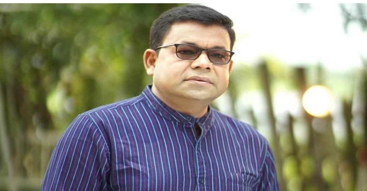 দুষ্টচক্রের হাত থেকে রক্ষা পেলাম : মনির খান