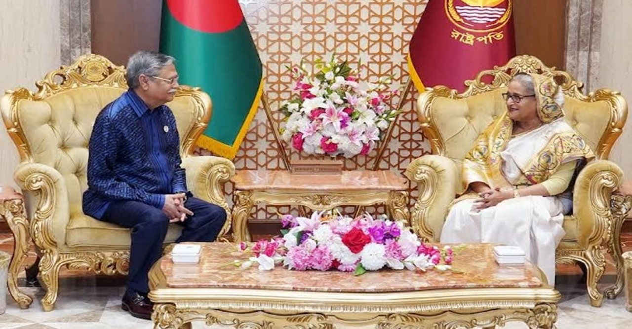 বঙ্গভবনে রাষ্ট্রপতির সঙ্গে প্রধানমন্ত্রীর সৌজন্য সাক্ষাৎ