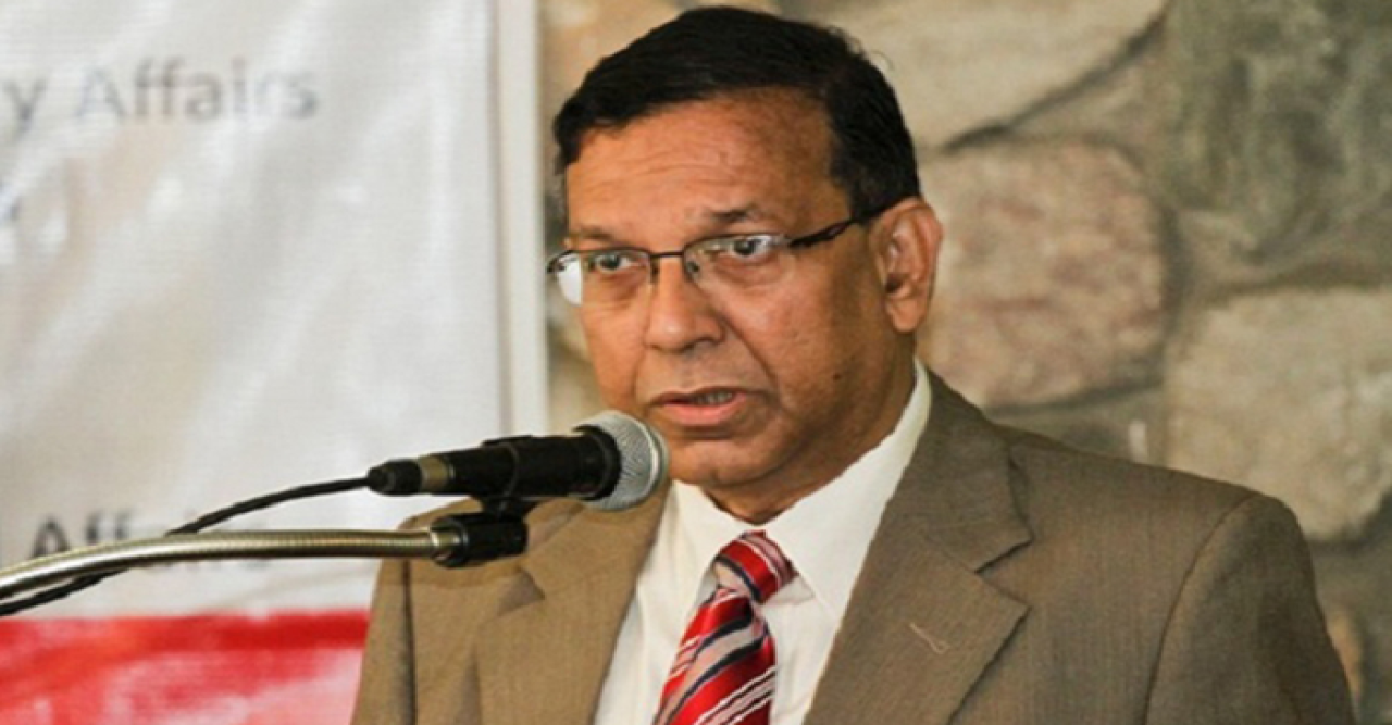 ‘রাজনীতির কারণে আদালতকে কলুষিত করা ঠিক হবে না’