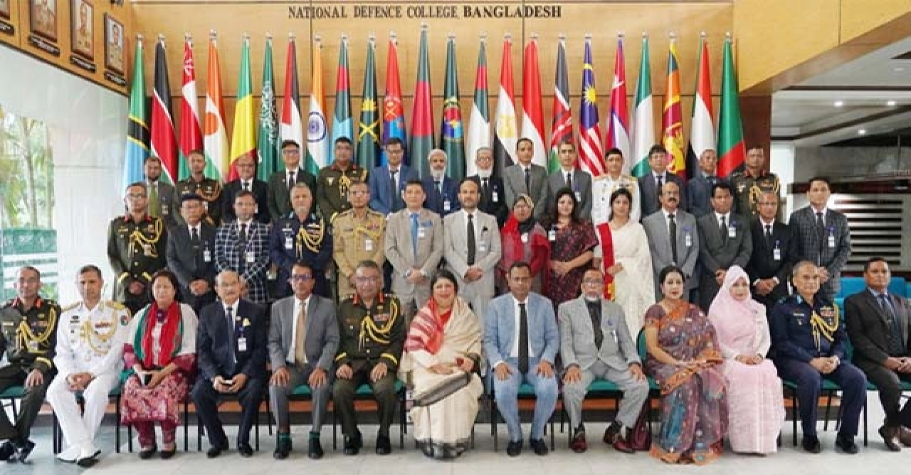 এনডিসিতে ক্যাপস্টোন কোর্সের সমাপনী অনুষ্ঠান