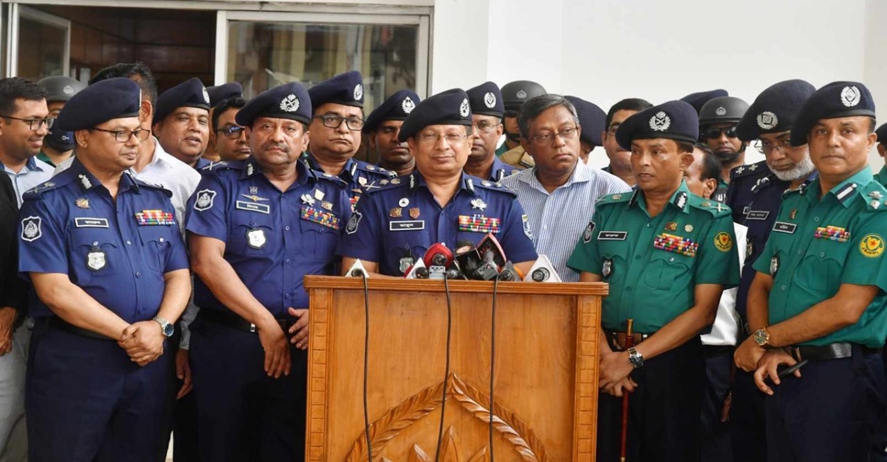 ঈদযাত্রা নিরাপদ-নির্বিঘ্ন করতে সবাই একসঙ্গে কাজ করছে : আইজিপি