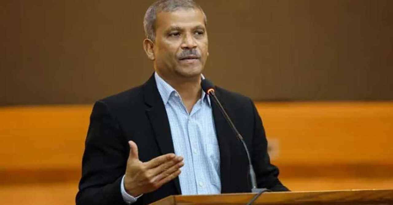 দুঃখ প্রকাশ করলেন আসিফ নজরুল