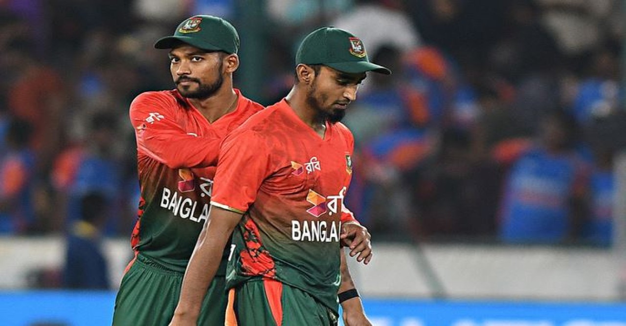 বাংলাদেশি বোলারদের ওপর তাণ্ডব চালিয়ে সর্বোচ্চ রানের রেকর্ড ভারতের