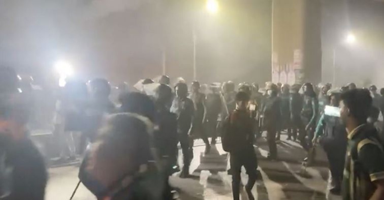 রণক্ষেত্র শাহবাগ, যান চলাচল বন্ধ