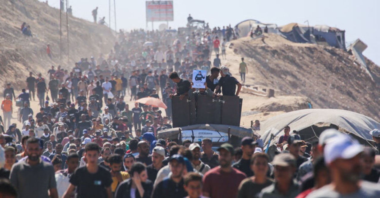 উত্তর গাজায় ফিরতে শুরু করেছে বাস্তুচ্যুত ফিলিস্তিনিরা