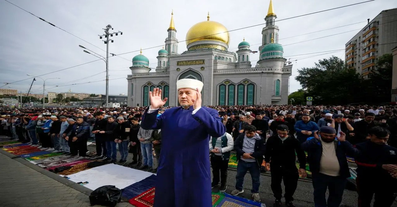 দেশে দেশে ঈদুল আজহা উদযাপন