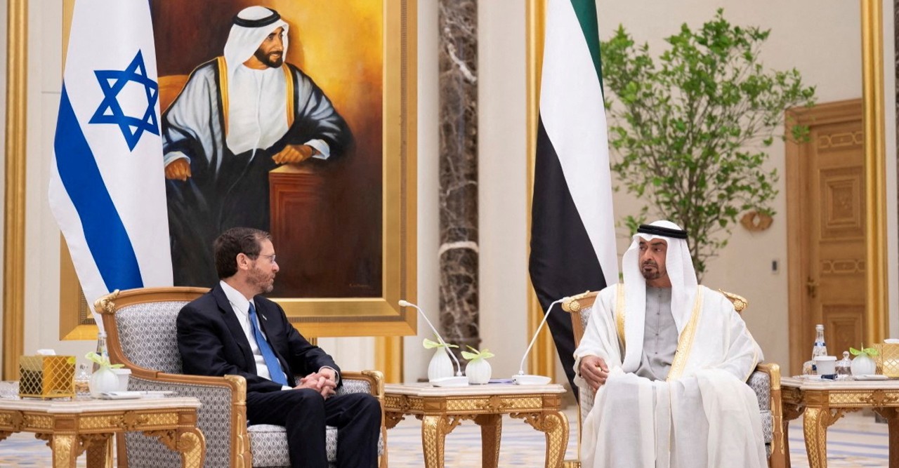 গাজায় আগ্রাসন সত্ত্বেও ইসরায়েলের সঙ্গে সম্পর্ক রাখার পরিকল্পনা আমিরাতের : রয়টার্স