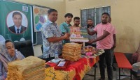 মানবতার সেবায় বগুড়ায় হেল্পিং হ্যান্ড ফাউন্ডেশনের নির্বাহী সদস্য আলমগীর হোসাইন