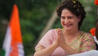 প্রিয়াঙ্কা গান্ধীর বিরুদ্ধে নির্বাচনী আচরণবিধি ভাঙার অভিযোগ
