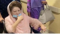 খালেদা জিয়াকে সিসিইউ থেকে ফের কেবিনে স্থানান্তর
