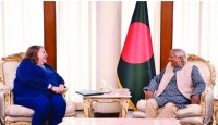 বাংলাদেশের পাশে থাকবে যুক্তরাষ্ট্র: ড. ইউনূসকে হেলেন