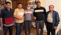 ভার্জিনিয়ায় অসুস্থ মুক্তিযোদ্ধা সাংবাদিক হারুন চৌধুরীকে দেখতে গেলেন বাংলাদেশি কমিউনিটি নেতৃবৃন্দ