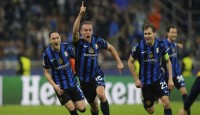 শ্বাসরুদ্ধকর ম্যাচে বার্সাকে হারিয়ে ফাইনালে ইন্টার মিলান